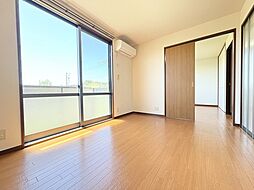 フォーリア 3DKの写真