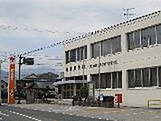 郵便局「菰野郵便局まで3111ｍ」