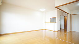 マッシモグローリア 303 3階2LDKのリビング/ダイニング