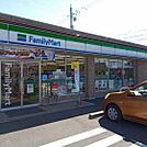 コンビニ「ファミリーマート鈴鹿末広南店まで262ｍ」