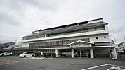 役所「亀山市関支所まで1013ｍ」