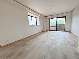 ウィステリア参番館 5階1LDKのリビング/ダイニング