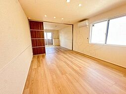 アイル京都八条 2階1LDKのリビング/ダイニング