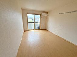 ラ・フロール桂川2 2階1Kのリビング/ダイニング