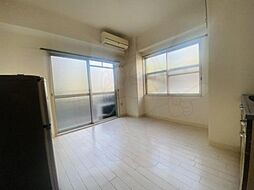 サンモール青木 1階ワンルームのリビング/ダイニング