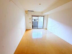 レジディア洛北　（旧：パシフィックレジデンス洛北) 2階1Kのリビング/ダイニング