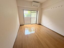 アービス桂 2階1Kのリビング/ダイニング