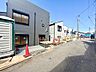外観：前面道路