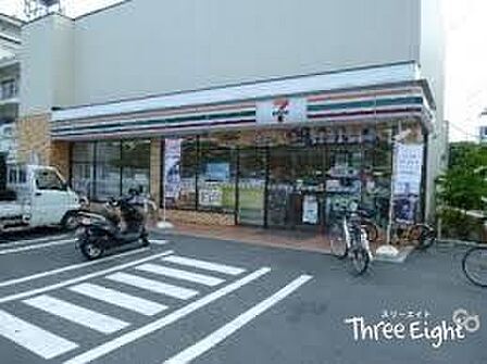 セブンイレブン足立東綾瀬公園店 徒歩2分。 130m