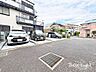 駐車場：ゆとりある大きさで駐車がしやすい平面駐車場付きです♪※空き状況については、随時お問い合わせにてご確認ください！◆0120-1919-80◆