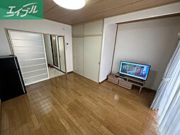 居間