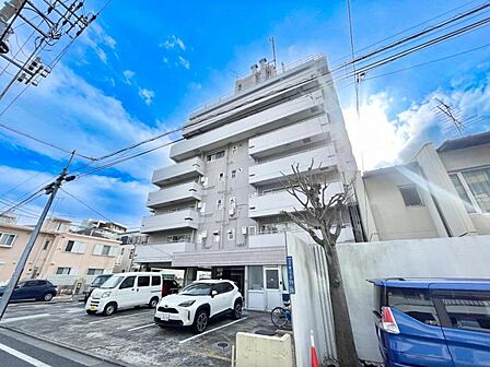【外観】 毎日の暮らしに寄り添う、優しい雰囲気の外観が魅力です。