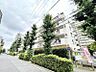 外観：【外観】街並みに溶け込みながらも存在感を放つ外観
