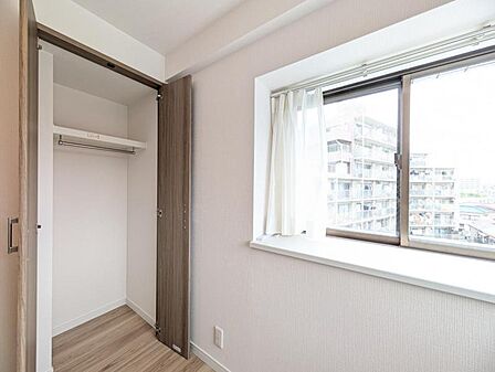 【収納】各部屋に収納が充実しており、整理整頓がしやすい設計です。