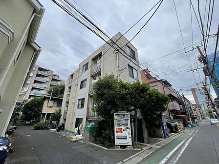 【外観】重厚感のある佇まいが魅力です。