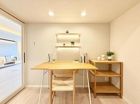 仕事や趣味のスペースとしても活用できる、多用途に使える部屋。