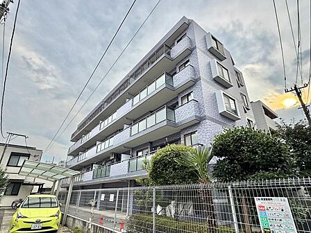 【外観】重厚感のある佇まいが魅力です。
