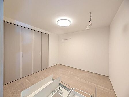 【洋室:5.1帖】充実した生活は伸びやかな居室空間から始まります。