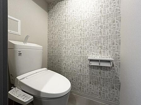 【トイレ】 お掃除ラクラク。広さを確保したトイレスペース