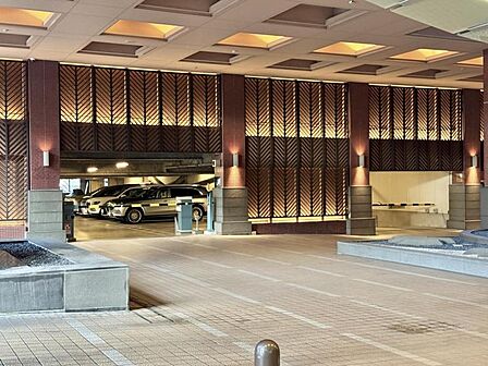 【駐輪場】お車をお持ちの方に嬉しい敷地内駐車場。空き状況についてはお問い合わせください。