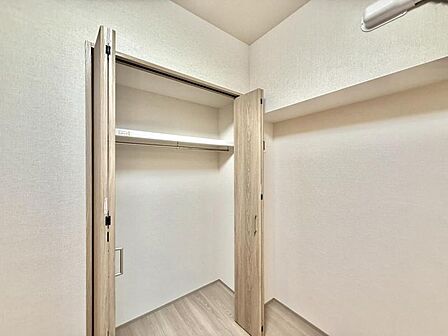 【収納】天井高を活かした収納でスペースを有効活用できます。