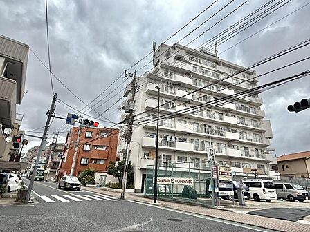 【外観】住まう方を誇らしく迎える外観です。