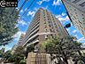 エントランス：【オートロック】マンションならではのセキュリティと防犯性能。