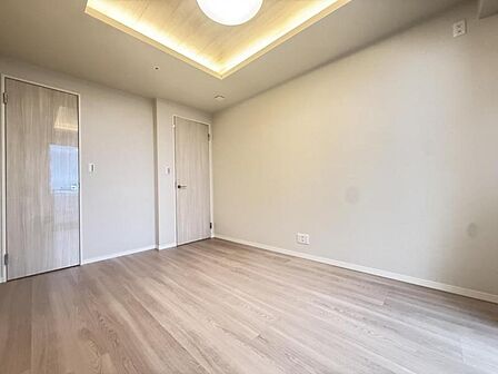 【洋室:6.8帖】自分だけのスペース、どんなお部屋にするかとっても楽しみですね。