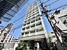 外観：【外観】静かな住宅街に映える、端正なマンション。暮らしの舞台にふさわしい、落ち着きと品格を備えています。