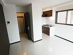 グラン・セントラル 2階ワンルームのリビング/ダイニング