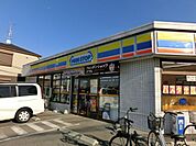 ミニストップ穴川店 196m