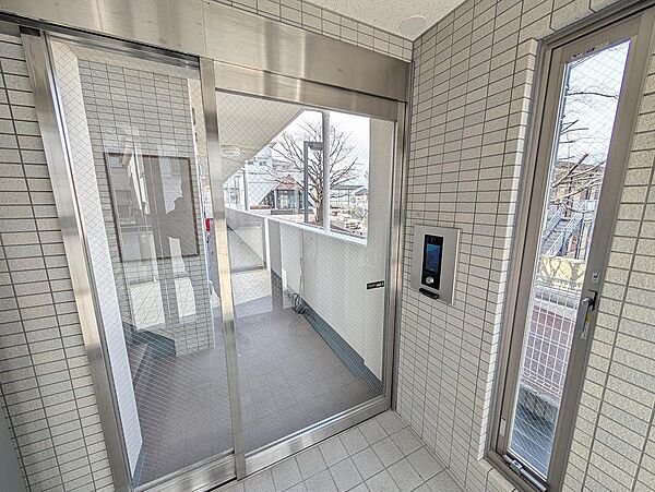 建物エントランス