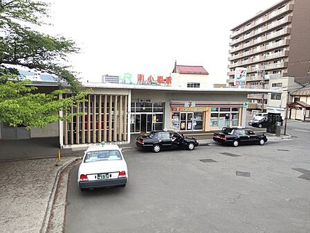 【周辺環境】南小樽駅(JR北海道 函館本線)まで約580。徒歩約8分。