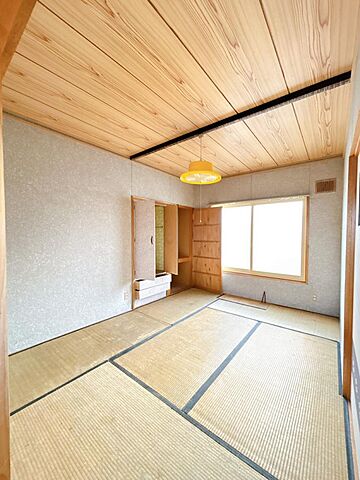 室内 北見市相内町106-50