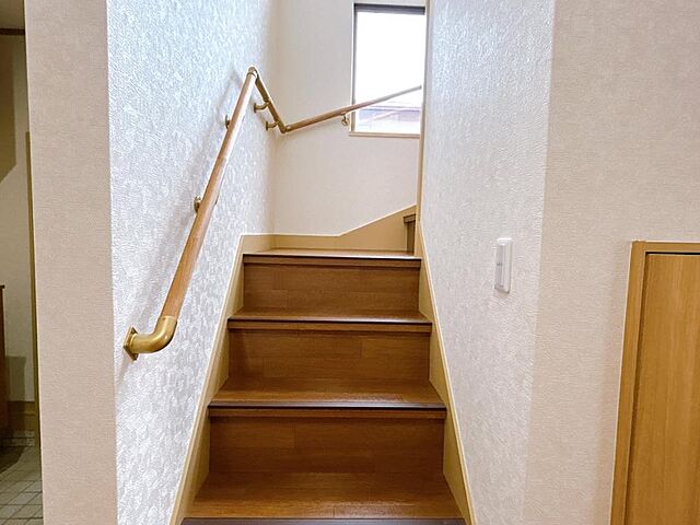 室内 上北郡六戸町小松ケ丘4丁目77-862