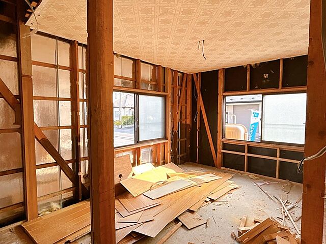 室内 三沢市泉町1丁目117-104