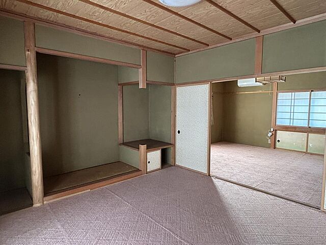 室内 十和田市大字相坂字小林355-6