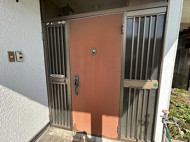玄関 十和田市大字三本木字里ノ沢23-13