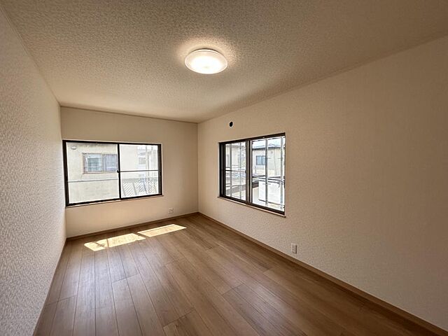 室内 青森市けやき1丁目5-13