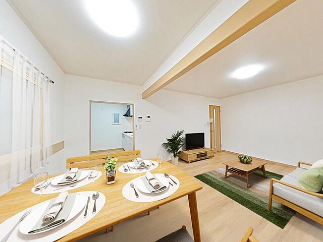 リビング/ダイニング 青森市大字幸畑字松元43-71