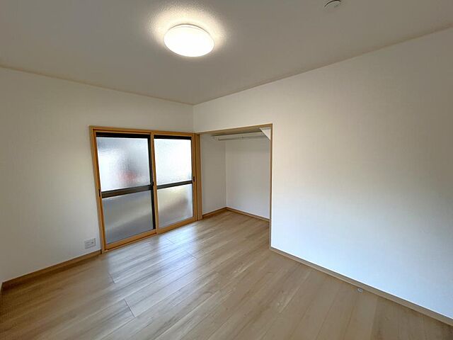 室内 青森市大字幸畑字松元43-71