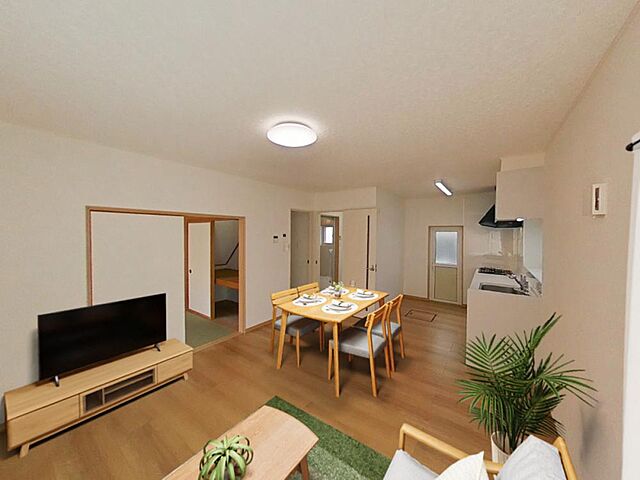 リビング/ダイニング 青森市幸畑4丁目9-19