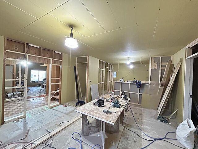 リビング/ダイニング 青森市久須志4丁目14-2