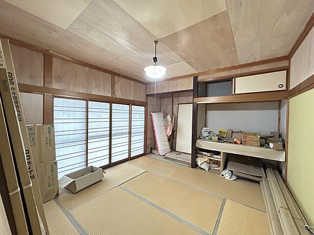 室内 青森市久須志4丁目14-2