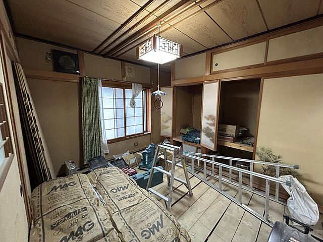 室内 青森市金沢2丁目6-12