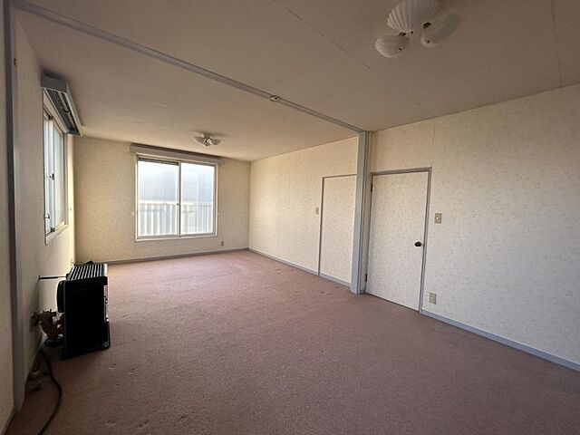 室内 青森市大字幸畑字松元41-7