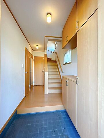 玄関 八戸市南白山台2丁目9-2