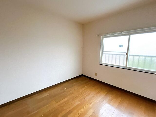 室内 八戸市大字尻内町字大仏39-13