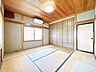 リビング/ダイニング：【リフォーム中】約15.5帖LDKを作成します。床はフローリング仕上げ、天井・壁はクロス張替え工事を実施します。家族団らんを楽しめる、明るく清潔感のある空間に仕上げます。