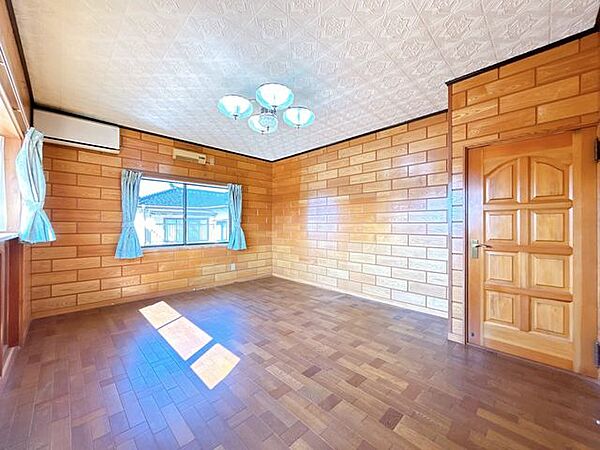 洋室を拡大表示